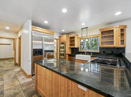 1932 Apache Avenue, South Lake Tahoe, CA 96150 Photo