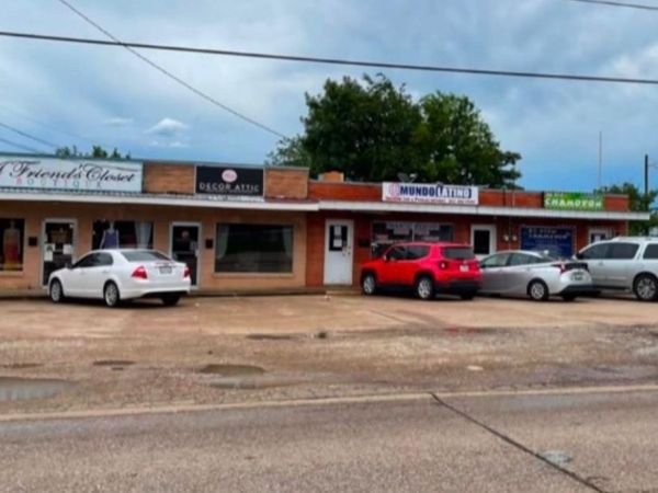 712 N Main Street , Duncanville, TX 75116