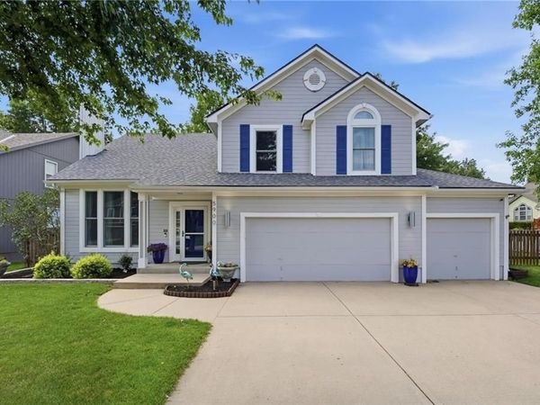 5900 Meadowsweet Lane, Shawnee, KS 66226