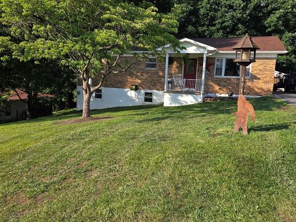 171 Roop Drive, MOUNT HOPE, WV 25880