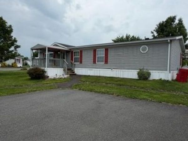 500 CARAVELLE LANE , READING, PA 19606