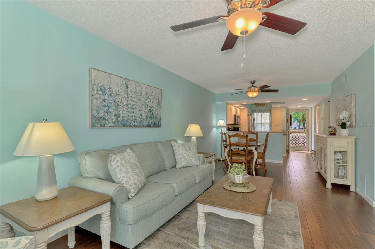 433 Cerromar Lane, Unit 341, Venice, FL 34293 Photo
