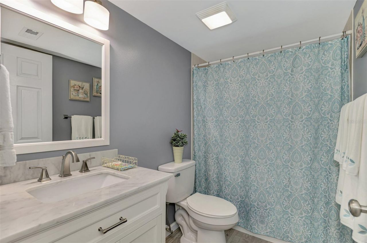 433 Cerromar Lane, Unit 341, Venice, FL 34293 Photo