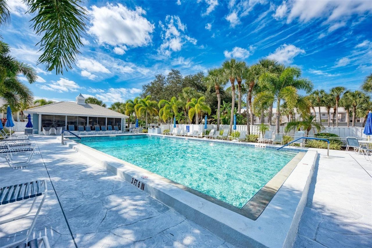 433 Cerromar Lane, Unit 341, Venice, FL 34293 Photo