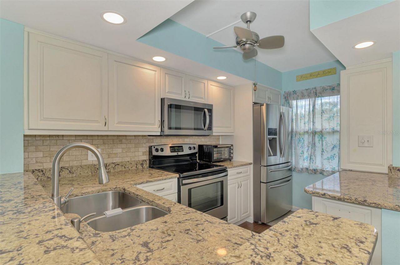 433 Cerromar Lane, Unit 341, Venice, FL 34293 Photo