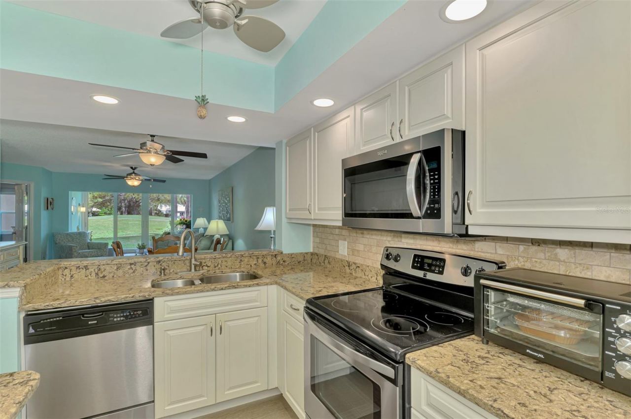 433 Cerromar Lane, Unit 341, Venice, FL 34293 Photo