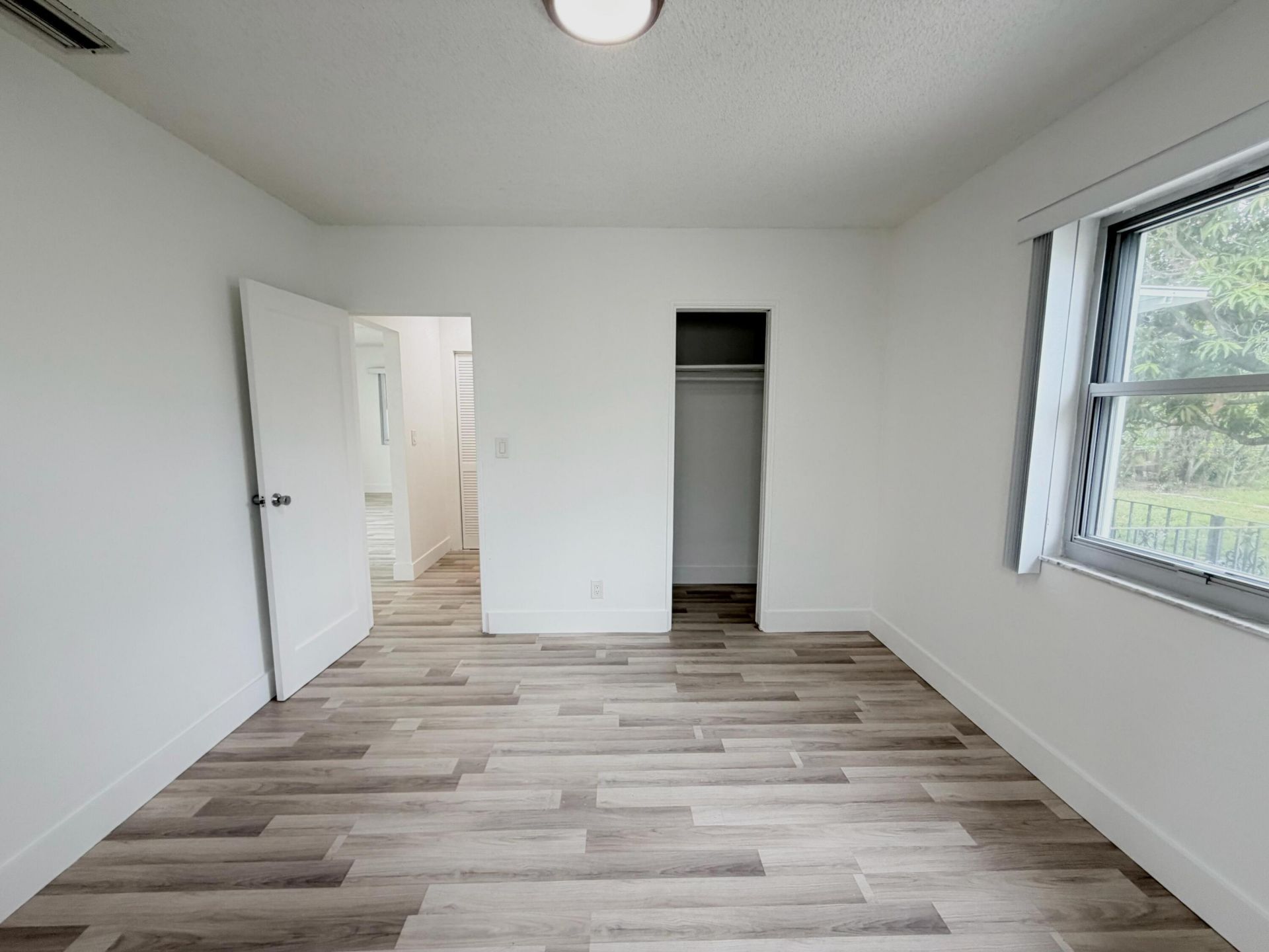 831 El Prado, West Palm Beach, FL 33405 Photo