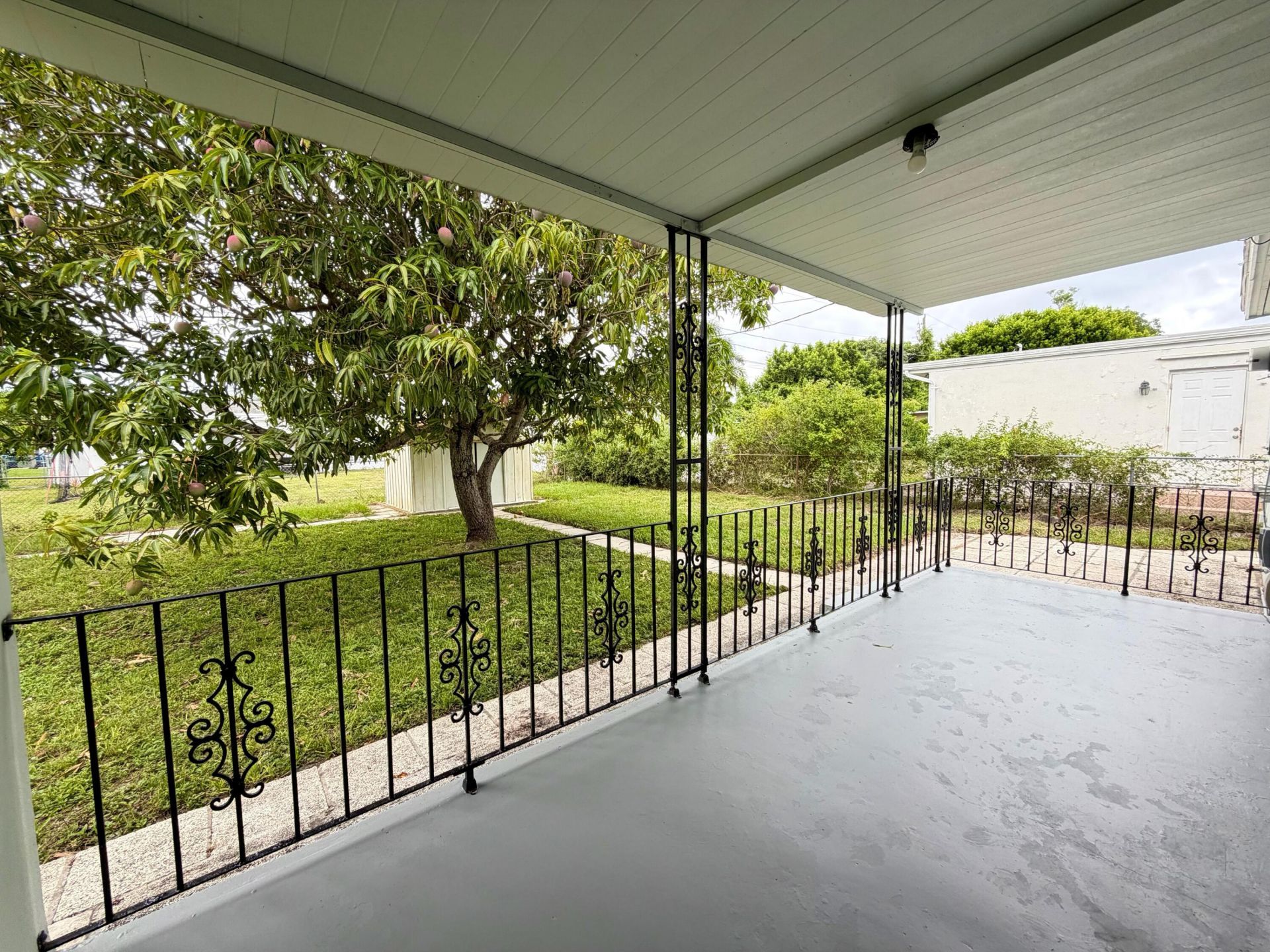 831 El Prado, West Palm Beach, FL 33405 Photo