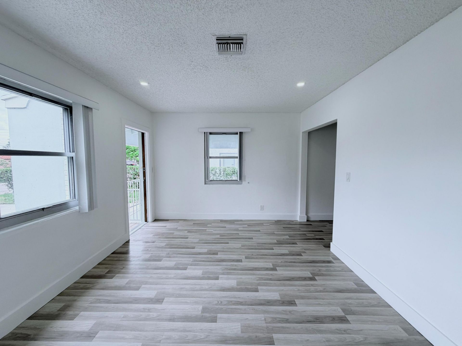 831 El Prado, West Palm Beach, FL 33405 Photo