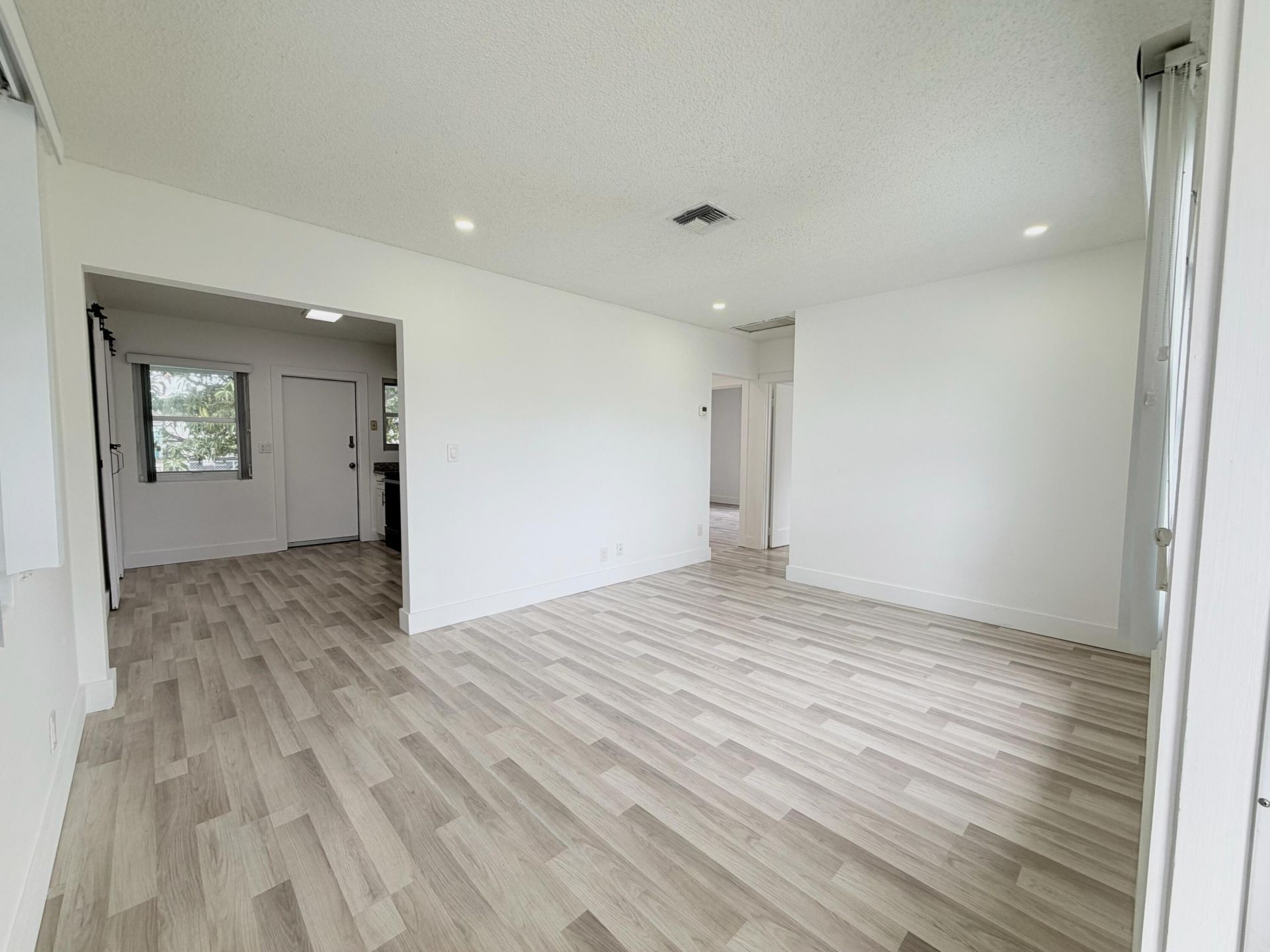 831 El Prado, West Palm Beach, FL 33405 Photo