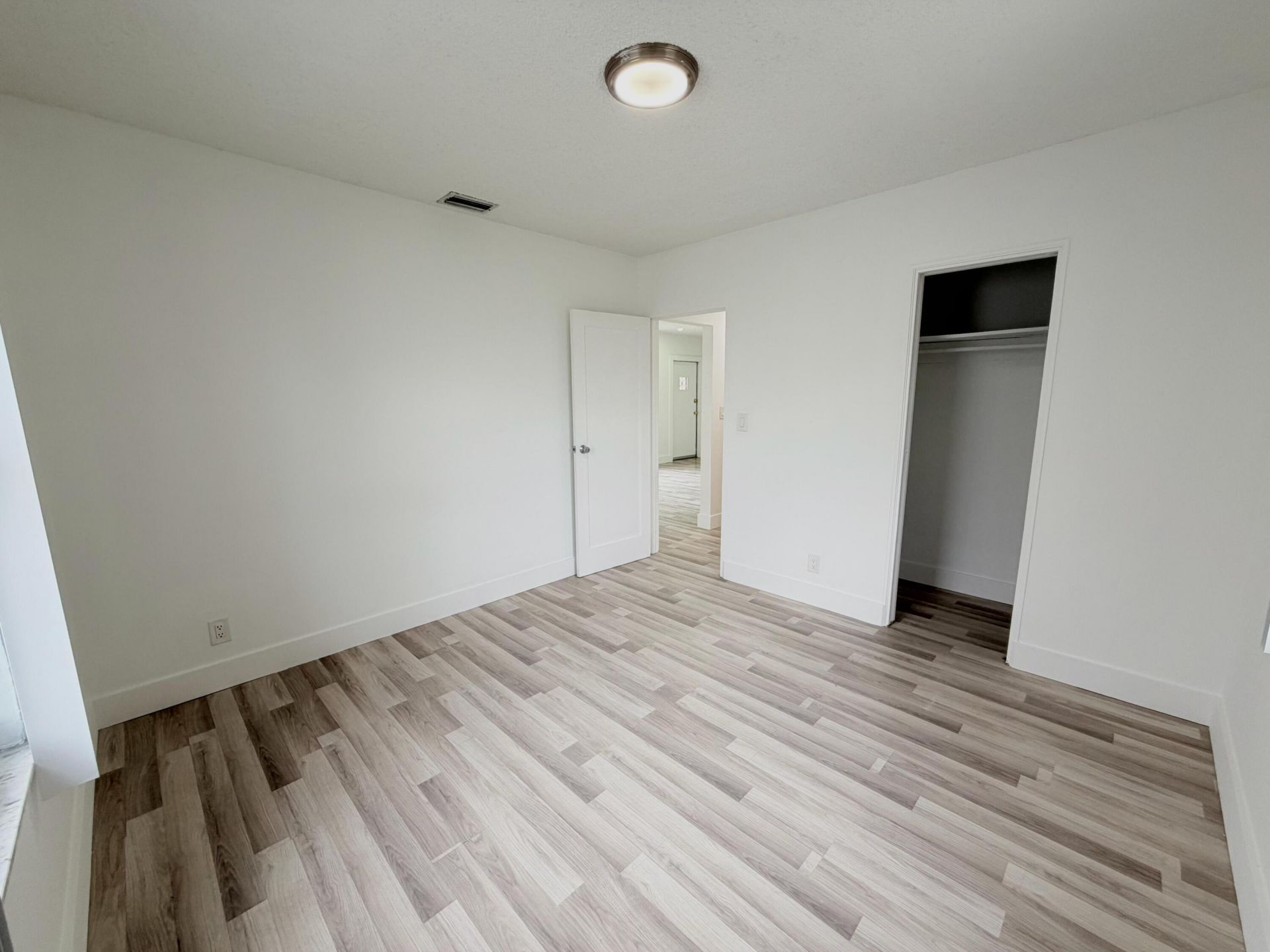 831 El Prado, West Palm Beach, FL 33405 Photo