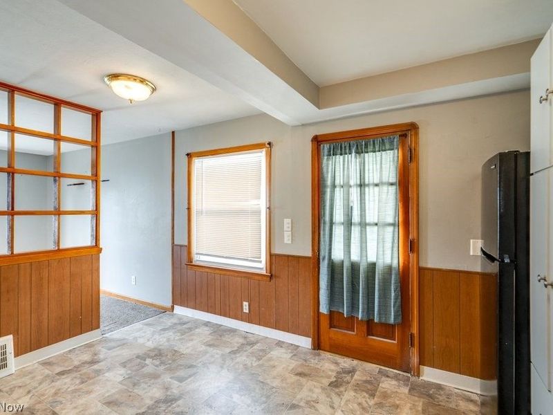 29800 Robert Street, Wickliffe, OH 44092 Photo 2