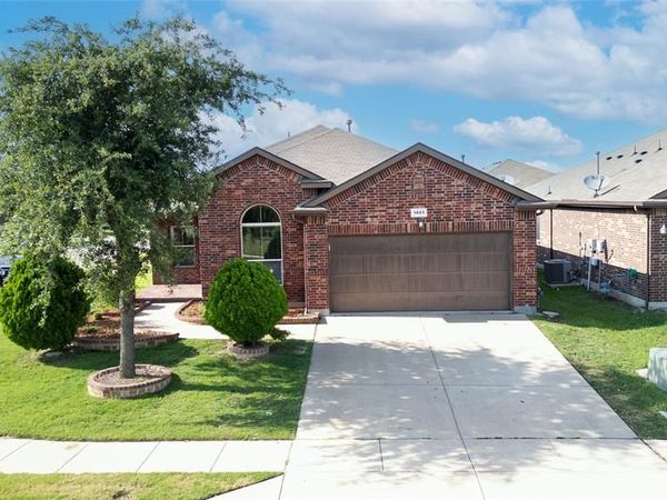 1801 Potrillo Lane , Fort Worth, TX 76131
