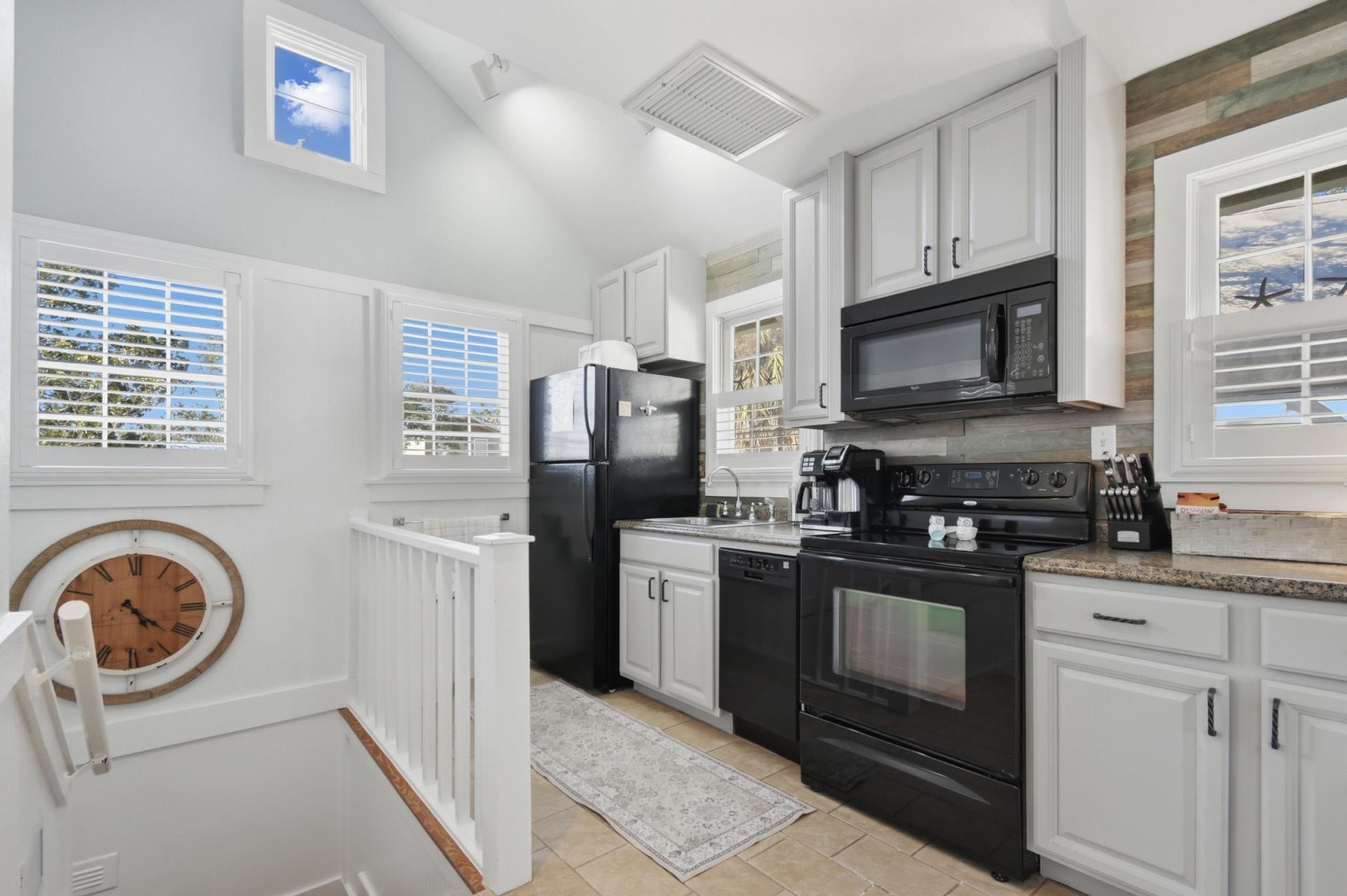 246 NE Maggie Circle , Steinhatchee, FL 32359 Photo