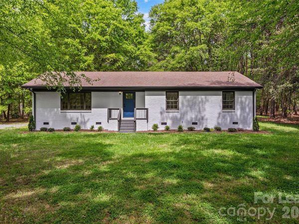 17700 Mckee Road , Charlotte, NC 28278