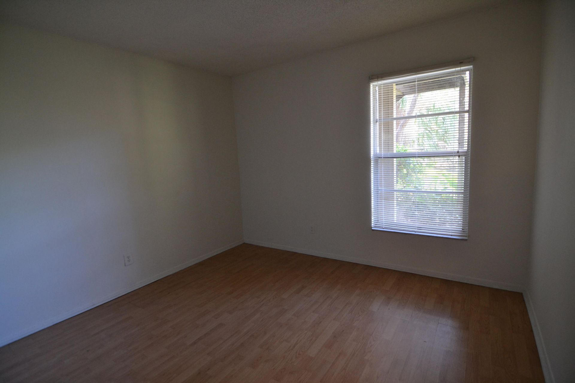 14308 Hanging Moss Circle, Unit 102, Tampa, FL 33613 Photo