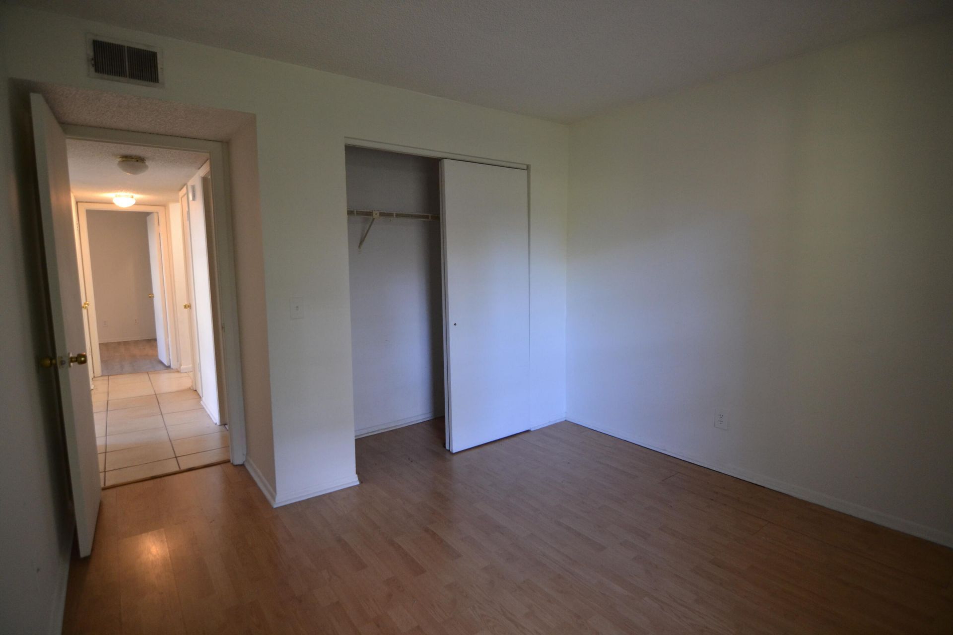 14308 Hanging Moss Circle, Unit 102, Tampa, FL 33613 Photo