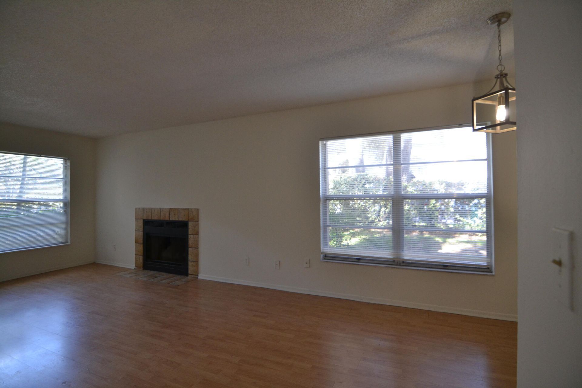 14308 Hanging Moss Circle, Unit 102, Tampa, FL 33613 Photo
