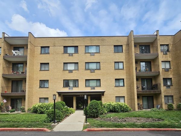 6630 S Brainard Avenue , Unit 112, Countryside, IL 60525