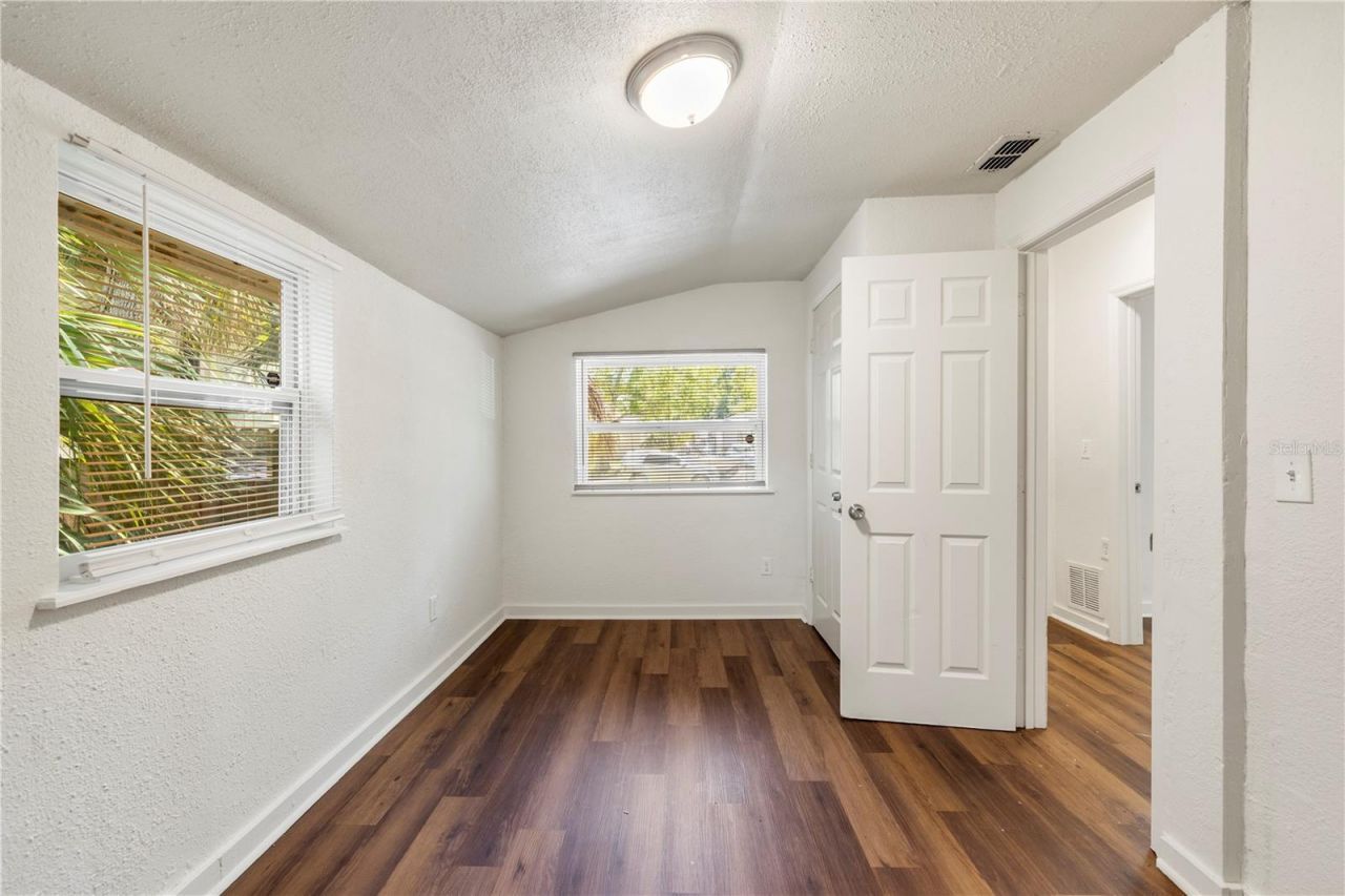 665 26th Avenue S, Saint Petersburg, FL 33705 Photo