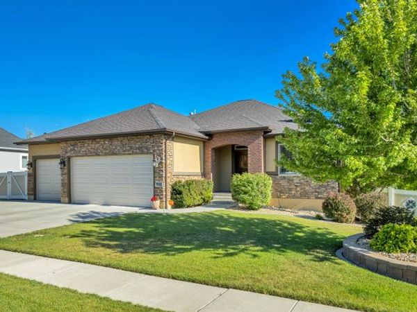 751 W HILLSIDE DR , Lehi, UT 84043