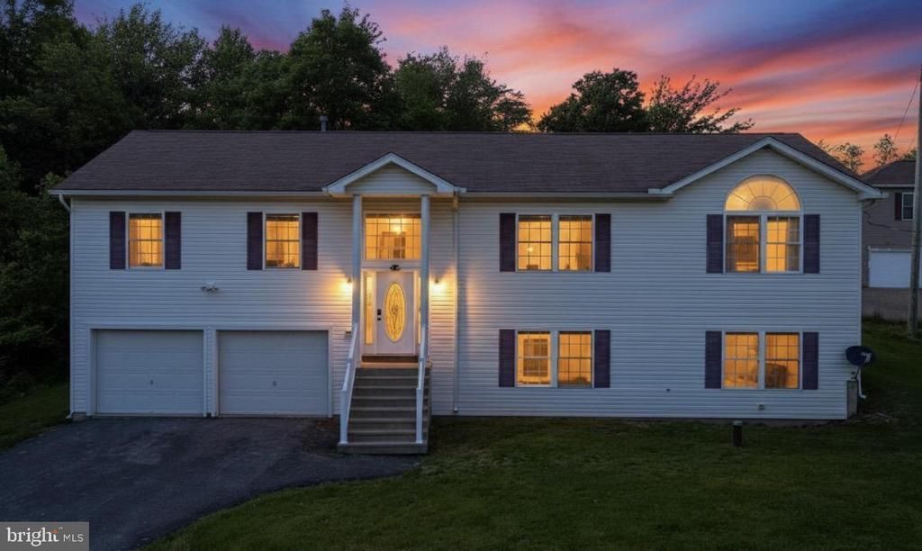 1299 GLADE DRIVE S, LONG POND, PA 18334