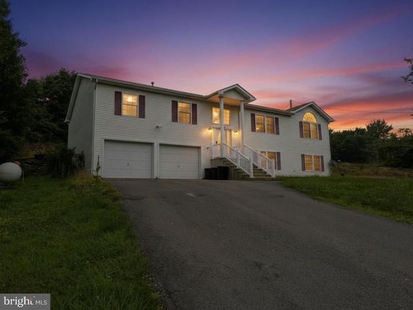 1299 GLADE DRIVE S, LONG POND, PA 18334