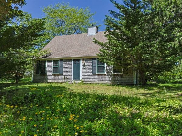417 Commerce Rd, Barnstable, MA 02630