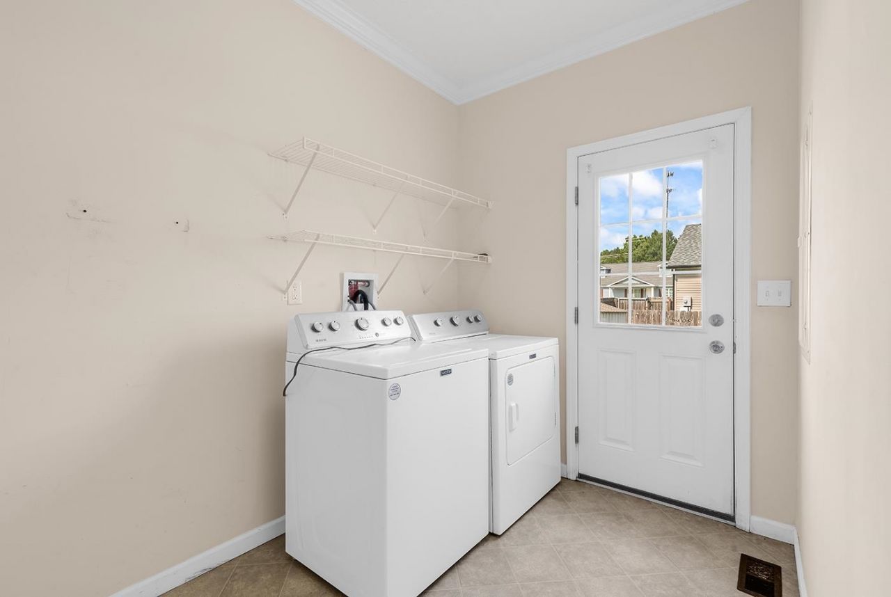 1109 Weldon Ln.  Photo 12