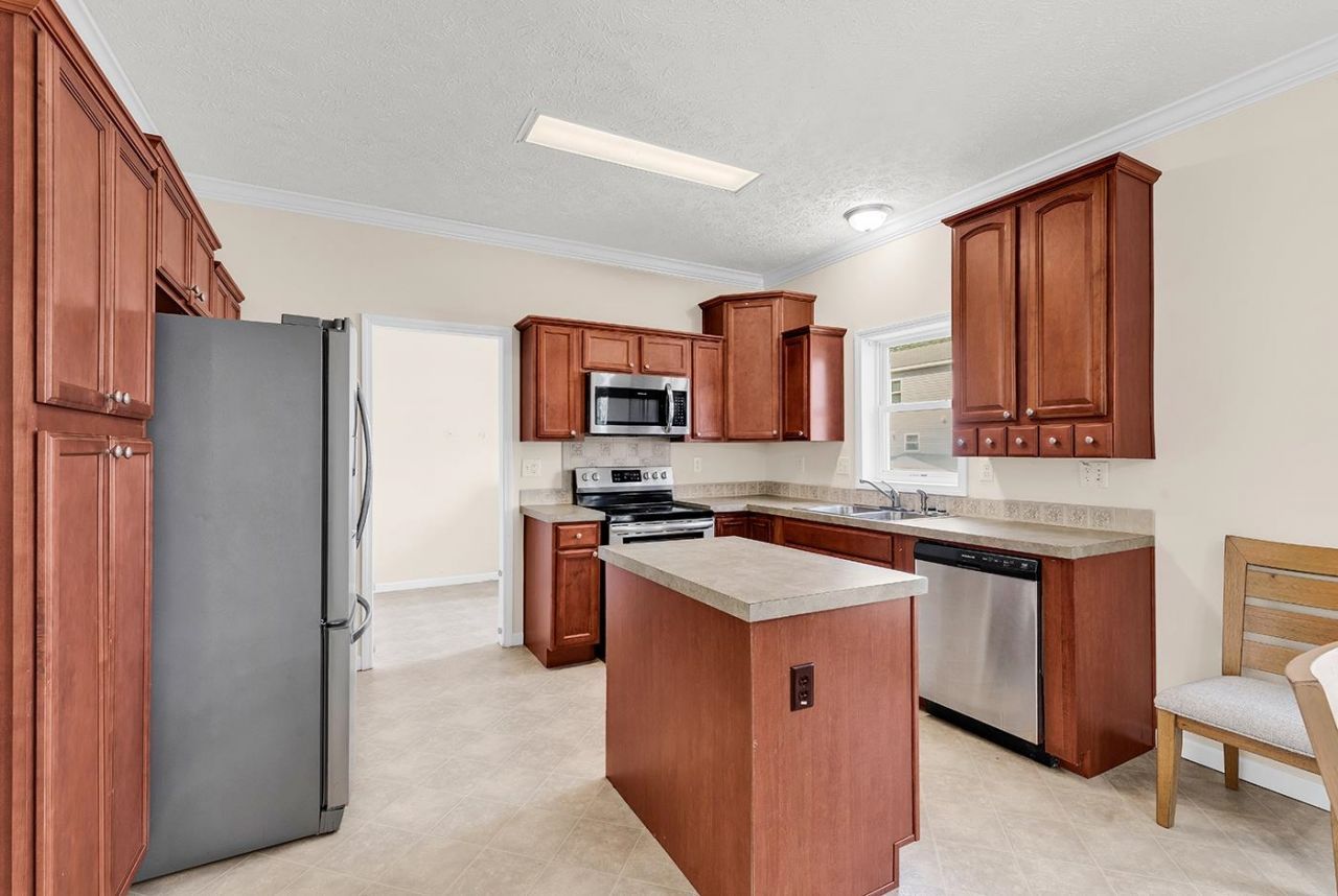 1109 Weldon Ln.  Photo 7