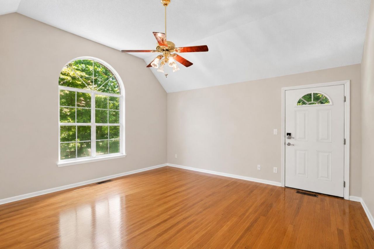 1882 Central Park Road Photo 31