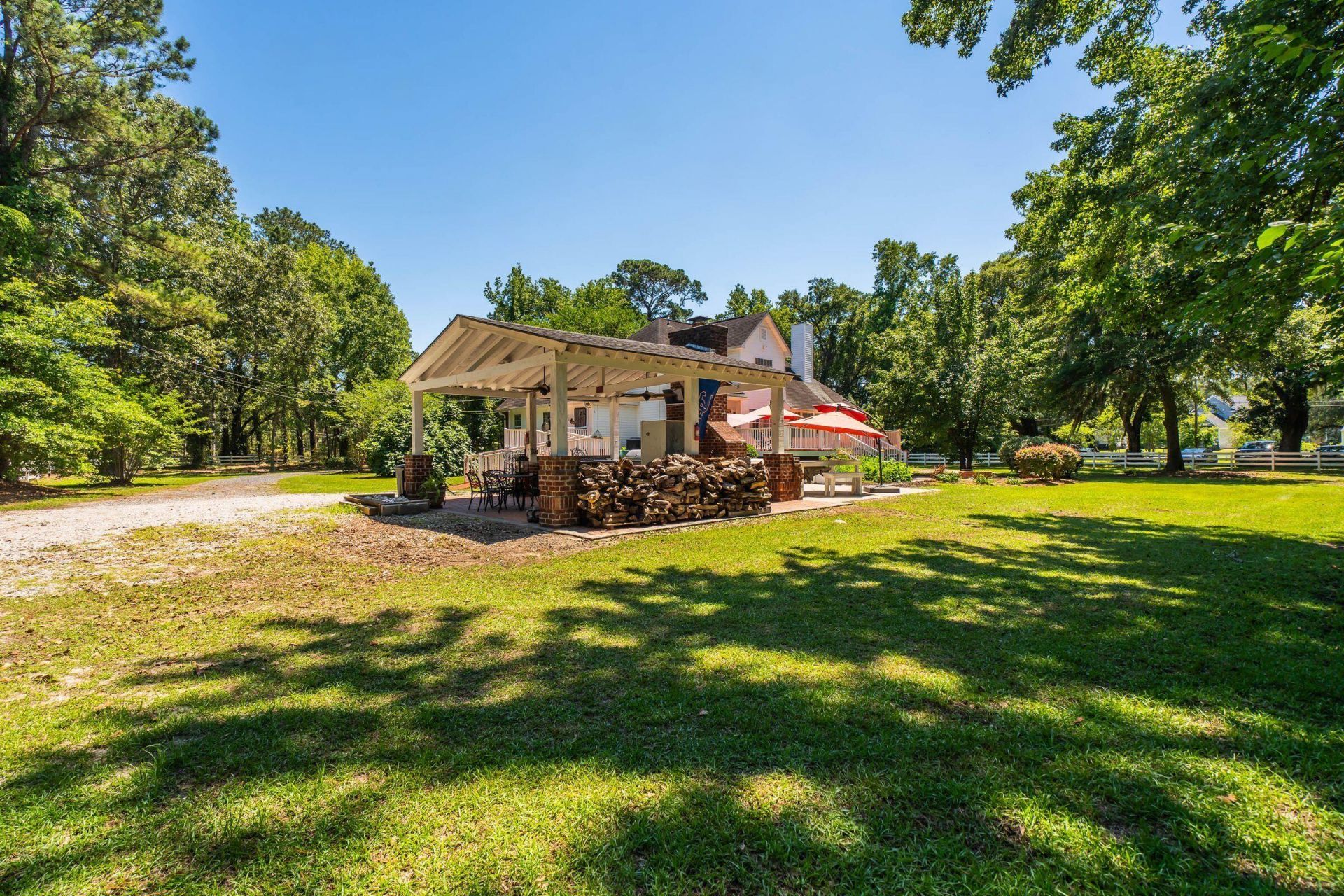 1882 Central Park Road Photo 48