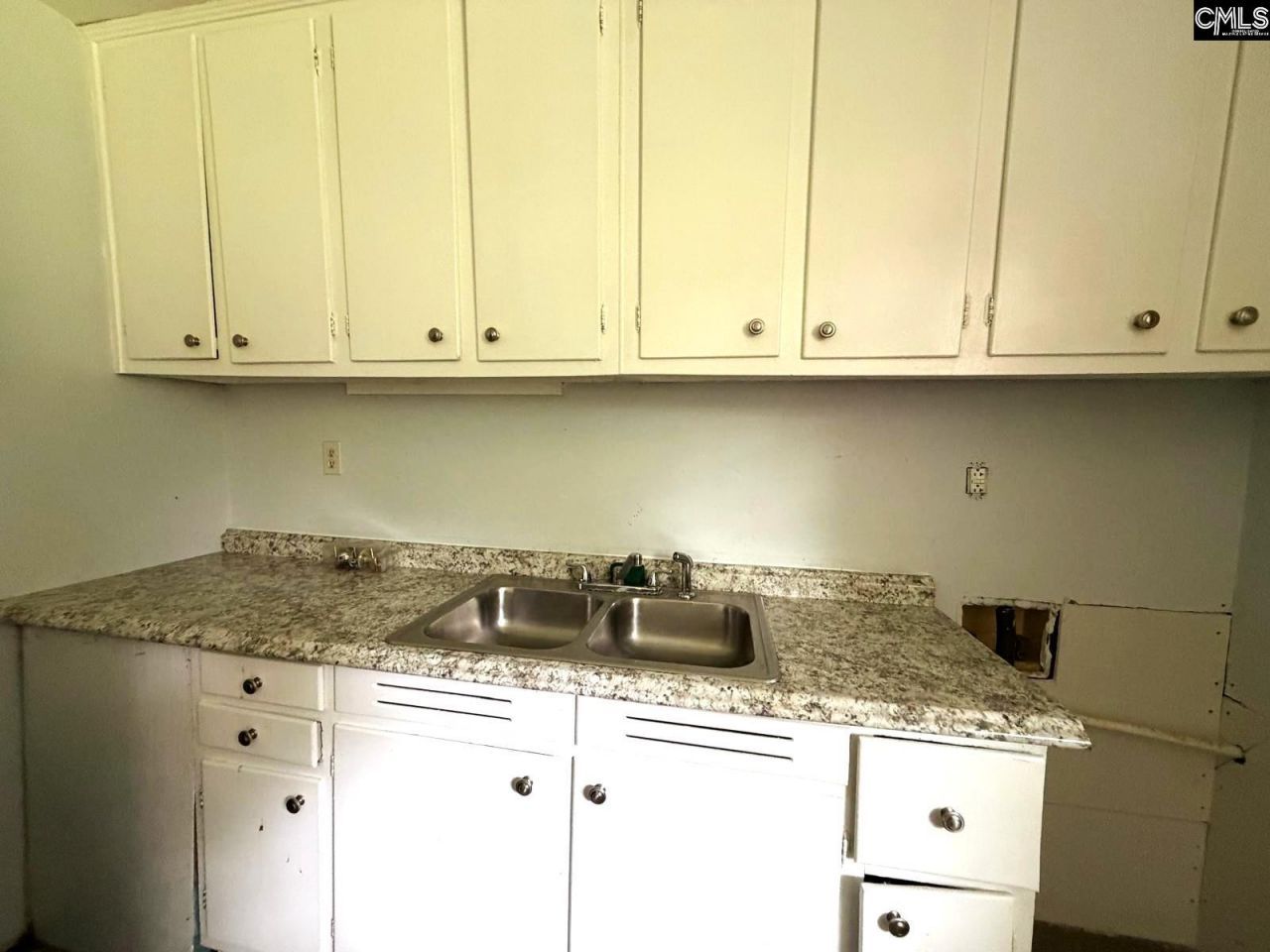 1113 Hahn Avenue Ne Photo 13
