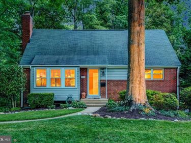8640 VICTORIA ROAD, SPRINGFIELD, VA 22151