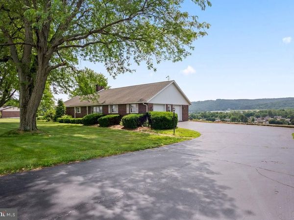 350 BIG SPRING ROAD, ROBESONIA, PA 19551