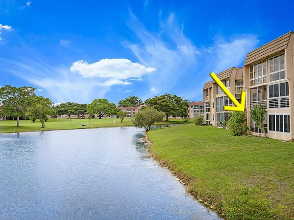 9201 Sunrise Lakes Boulevard, Unit 107, Sunrise, FL 33322
