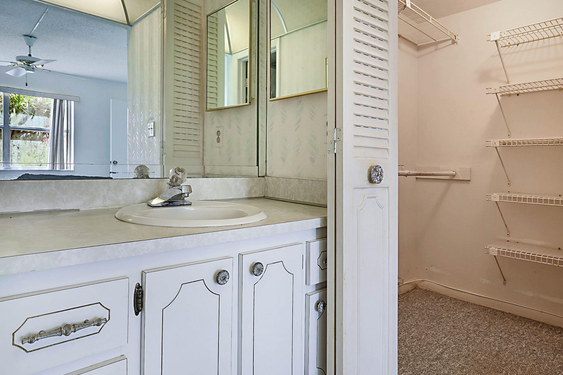 9201 Sunrise Lakes Boulevard, Unit 107, Sunrise, FL 33322 Photo