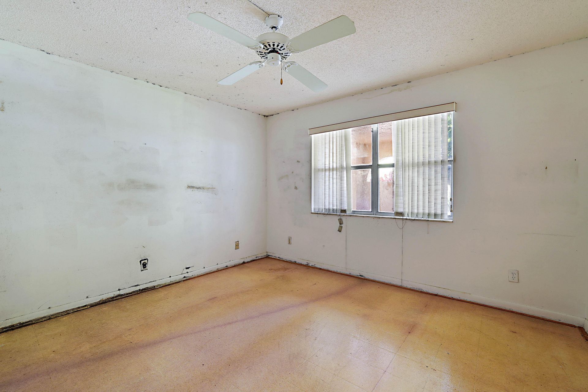 9201 Sunrise Lakes Boulevard, Unit 107, Sunrise, FL 33322 Photo