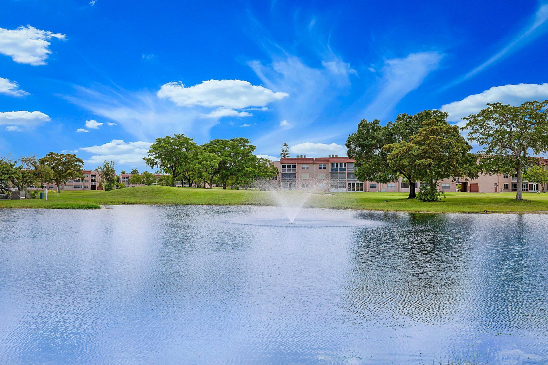 9201 Sunrise Lakes Boulevard, Unit 107, Sunrise, FL 33322 Photo