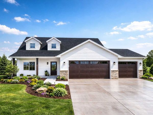 10327 73rd Street S, Horace, ND 58047