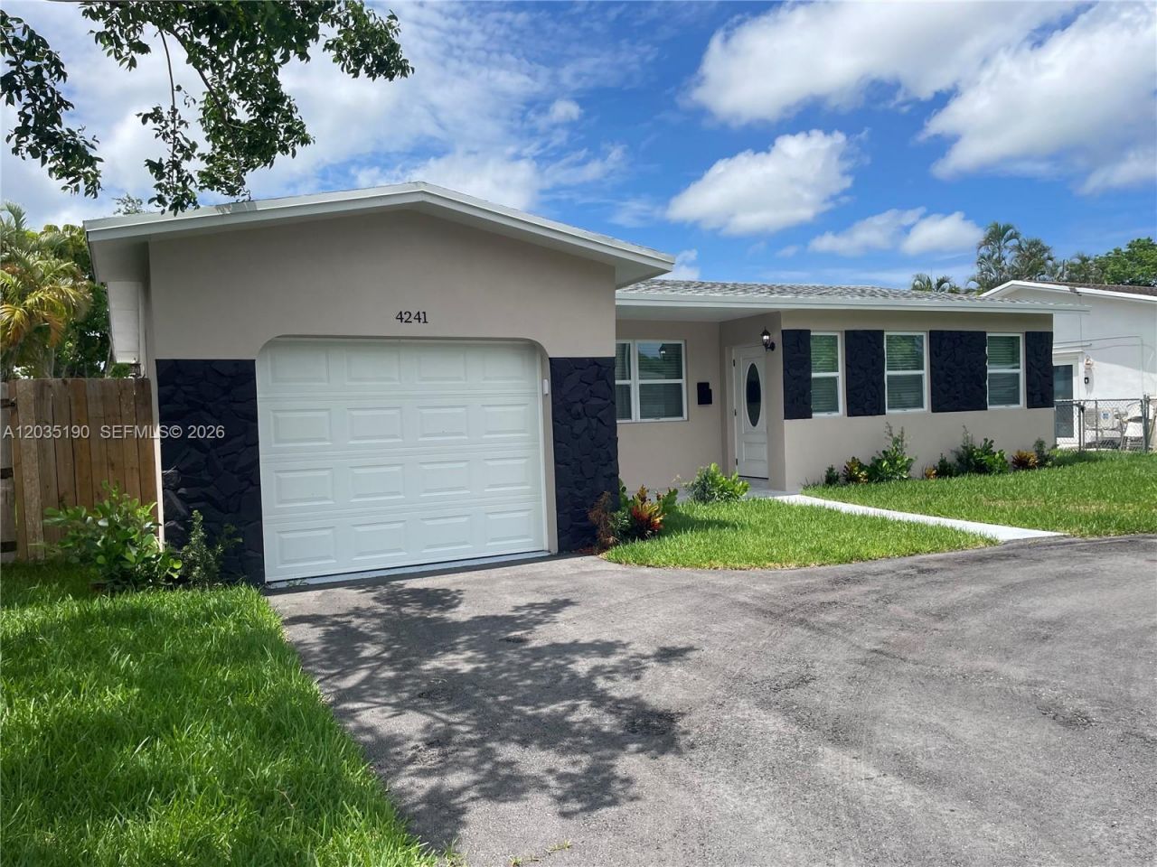 4241 Thomas St , Hollywood, FL 33021 Photo