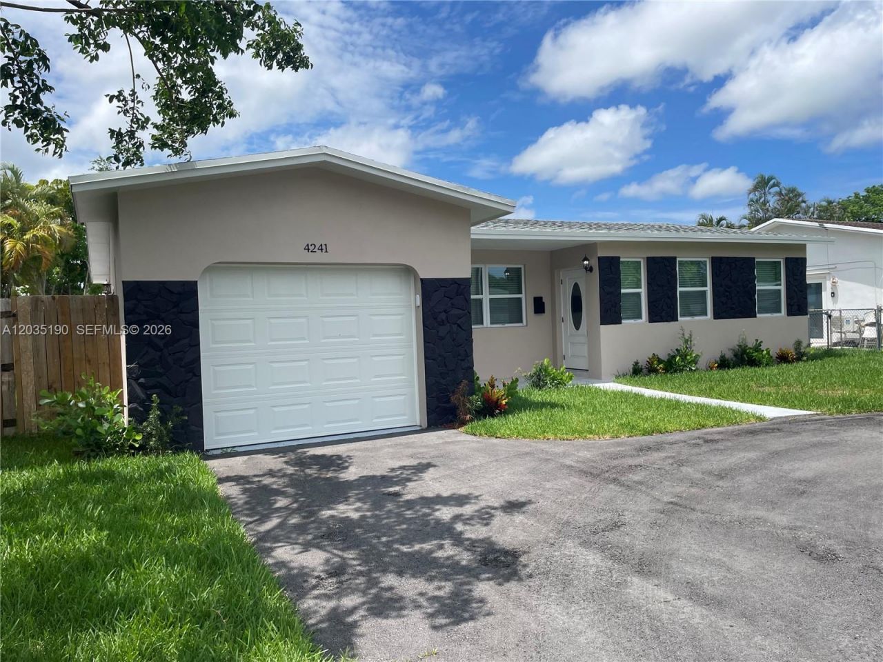 4241 Thomas St , Hollywood, FL 33021 Photo