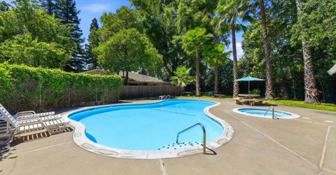 7997 La Riviera Dr, Sacramento, CA 95826 Photo