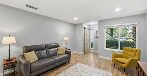 7997 La Riviera Dr, Sacramento, CA 95826 Photo