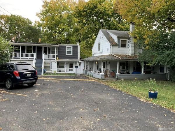 4518 Woodland Hills Boulevard, Dayton, OH 45414
