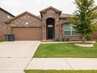 15712 Buffalo Nickel Drive, Fort Worth, TX 76177
