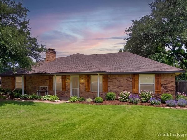 709 S Oak Street, Van, TX 75790
