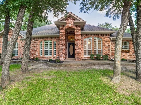 3624 Chateaux Lane , Hurst, TX 76054