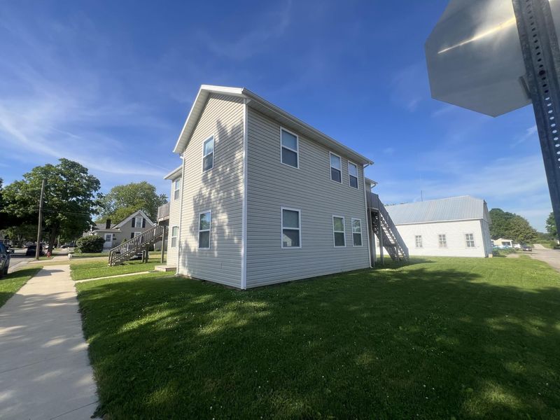 407 /409 Washington Street, Versailles, OH 45380 Photo 3