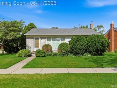 29609 Mark Avenue, Madison Heights, MI 48071